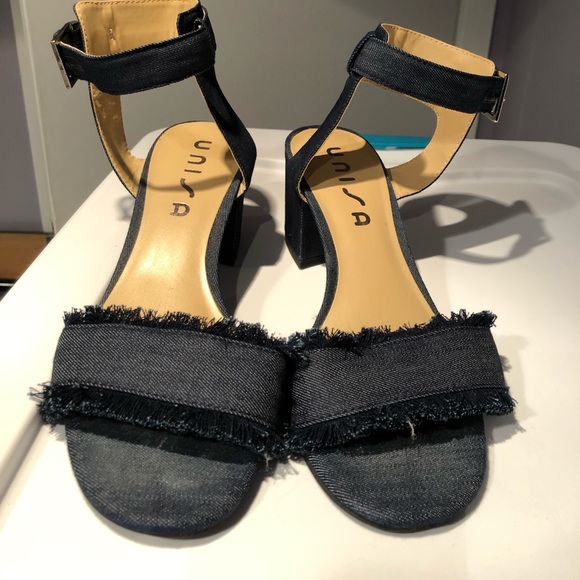 unisa navy sandals